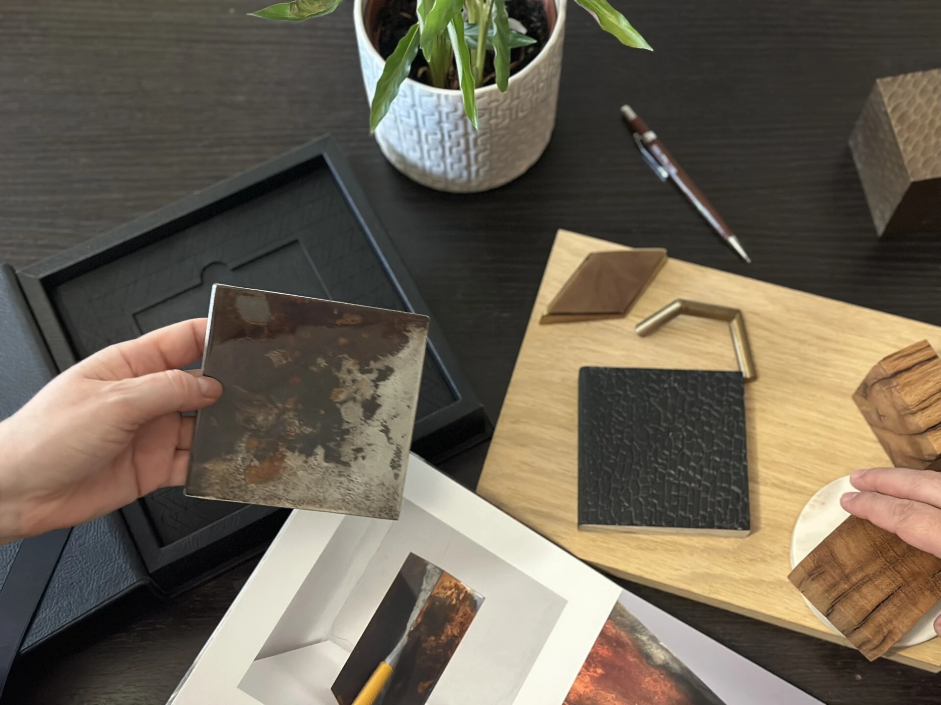 https://drive.arteslondon.com/2025/06/_cache/42d71768cd8e3564c2bce07020615ea5_6f7d4860ff8d235e81ddb7d2415da653.JPG.webp