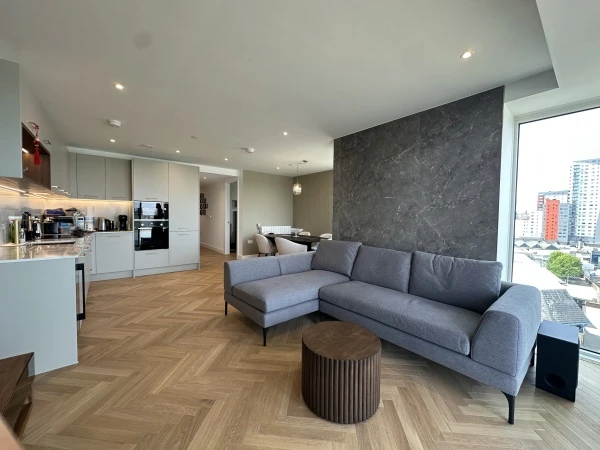 https://drive.arteslondon.com/2026/07/_cache/90402c1d11d3f86a5de2517deae48540_300fcd9bc29d2ba8e7e5ebf5c8a07243.JPG.webp