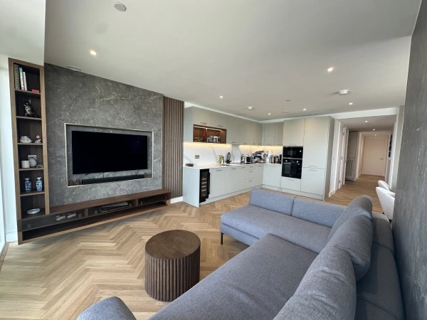https://drive.arteslondon.com/2026/07/_cache/feb53cfccbcbaeea76b903bf65ca4c18_0c8fdb413e0ed1a86f141a0b63b57b9b.JPG.webp